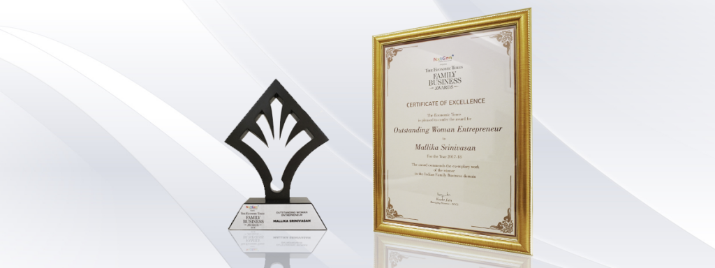 Mallika Srinivasan recognized as ‘Outstanding Woman Entrepreneur’ at The ET Family Business Awards